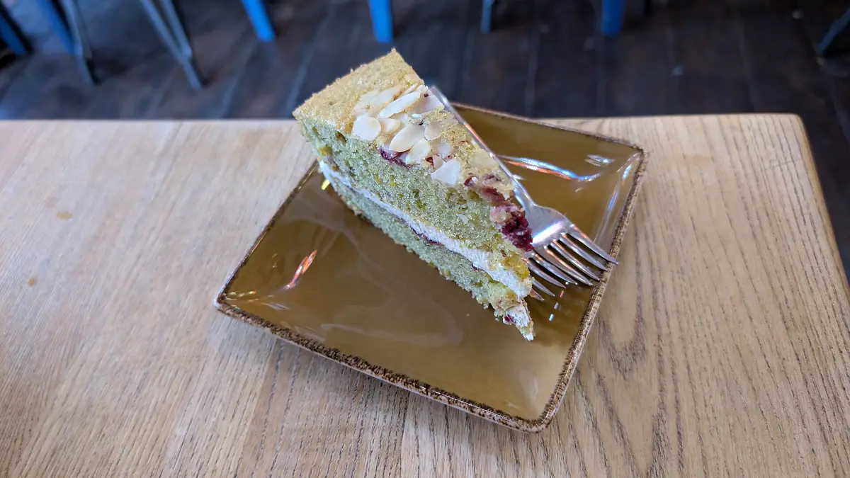 Yumcious Cakes – cake shop in Witham town centre